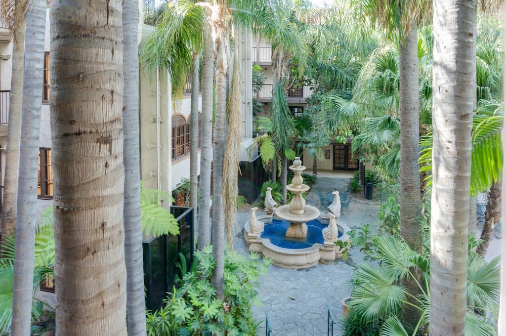 Buena Park Grand Hotel & Suites Exterior foto